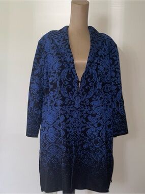 Ming Wang Blue and Black Floral Jacquard Sweater Tunic clasp front